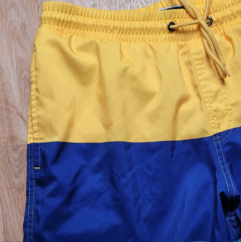 Club Room Color Block Swim Trunks Size Medium - Picture 2 of 5